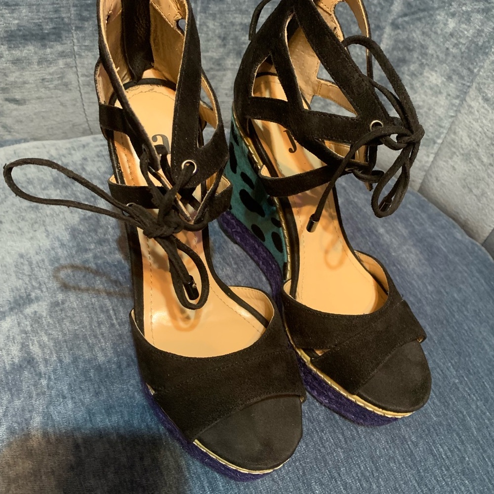 Stylish Black Lace-Up Women's Shoes